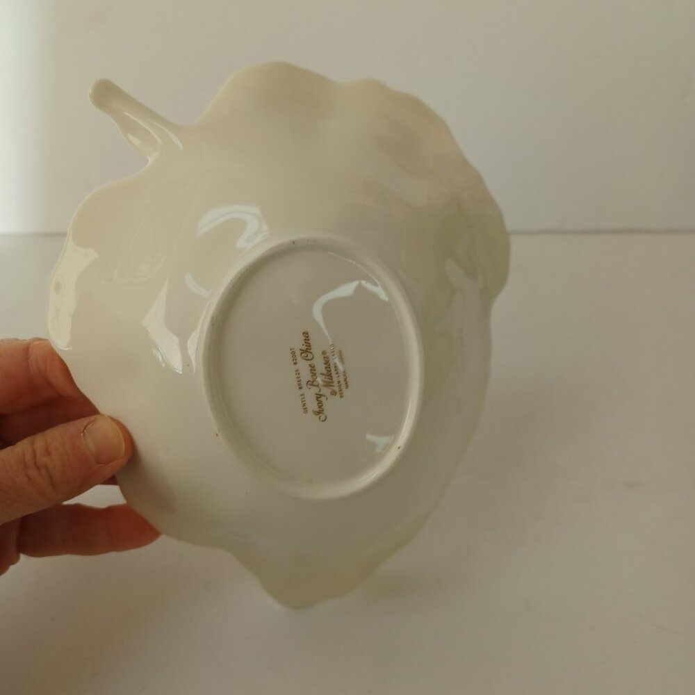 Mikasa Leaf Shaped Dish Gentle Breeze Ivory Bone China Trinket Dish Nut Candy - Picture 9 of 16